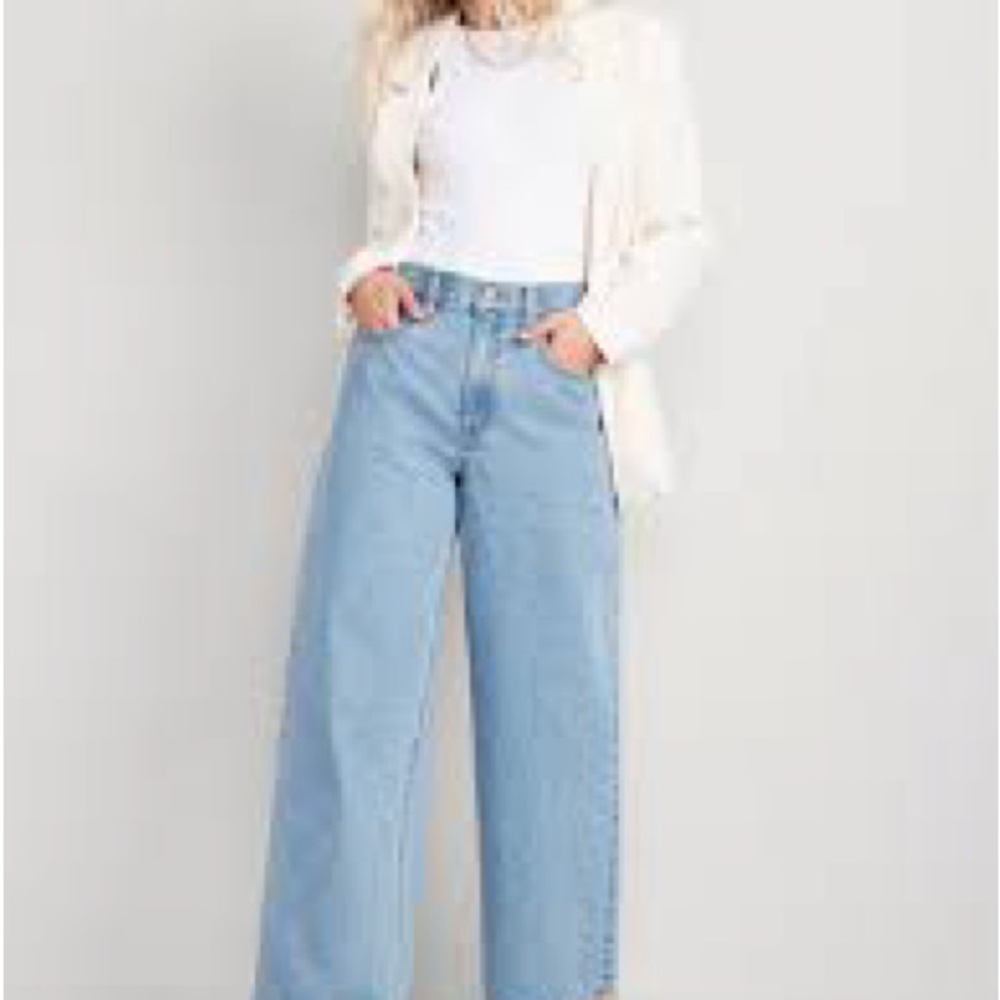 Blue Flare Wide-Leg Jeans with Vintage Appeal
